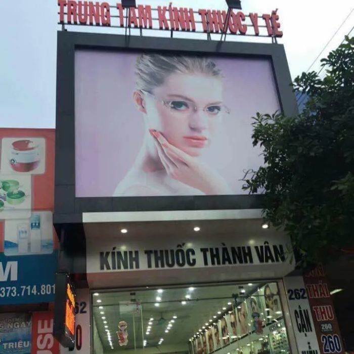 Hình ảnh không gian Kính thuốc Thành Vân