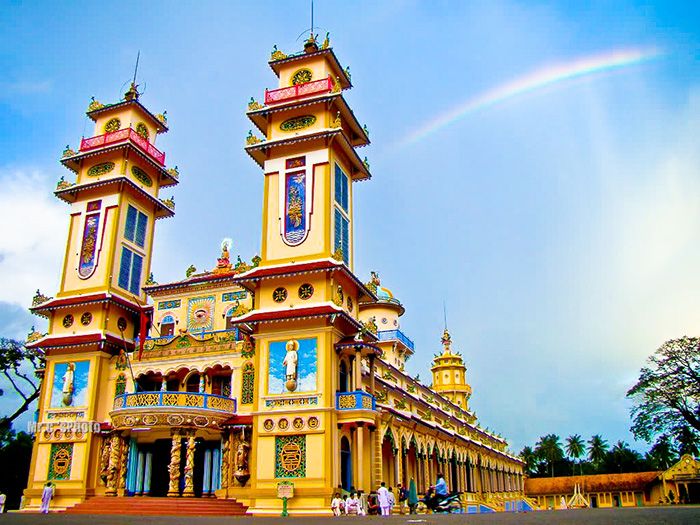 Tòa thánh Tây Ninh - nơi hội tụ tín ngưỡng Cao Đài, cũng là điểm đến tâm linh không thể bỏ qua khi đến Tây Ninh ảnh 1