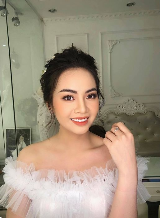 Bộ sưu tập phong cách trang điểm đa dạng từ 1993 Studio