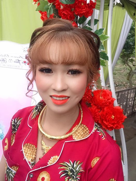 Bộ sưu tập hình ảnh cô dâu lộng lẫy từ Lê Bé Be Sunny Makeup