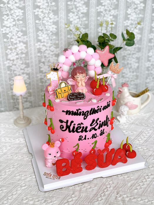 Những mẫu bánh kem độc đáo của Tuyền Tuyền Bakery