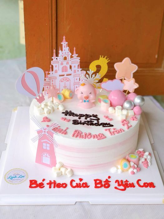 Hình ảnh bánh kem nghệ thuật tại Lynh Lee Cake