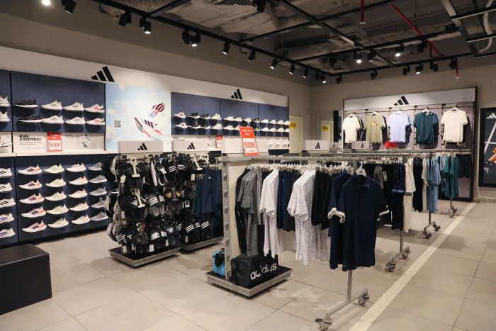 Hình ảnh các sản phẩm thể thao cao cấp tại MaxxSport