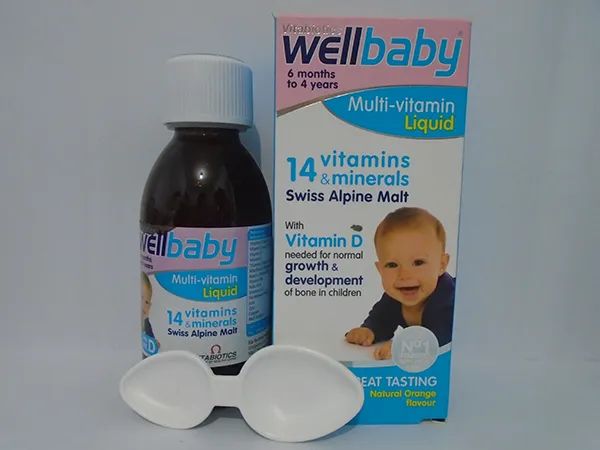 Wellbaby Multi-Vitamin Liquid là sự kết hợp hoàn hảo của 14 loại vitamin và khoáng chất cùng chiết xuất mạch nha và dầu hạt lanh, giúp trẻ bổ sung dưỡng chất thiết yếu để phát triển toàn diện và tăng cường sức đề kháng. Sản phẩm lý tưởng cho trẻ từ 6 tháng đến 4 tuổi.
