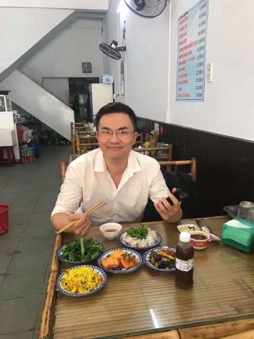 Không gian tĩnh lặng và món ăn tinh tế tại Quán Liên Hoa