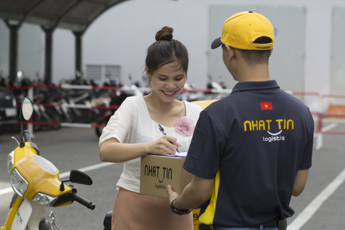 Hình ảnh hệ thống kho bãi hiện đại của Nhất Tín Logistics