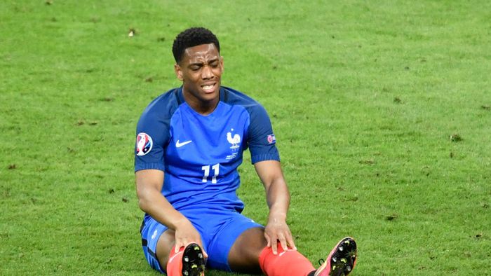 Chấn thương đánh cắp giấc mơ Euro của Martial