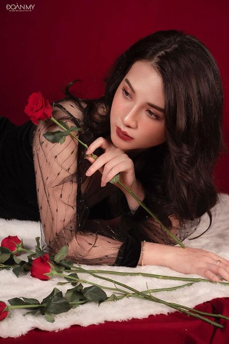 Tác phẩm thứ hai - Sự kết hợp hoàn hảo giữa phong cách và kỹ thuật tại Đoàn My Makeup