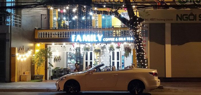 View đẹp như tranh tại Family Coffee - Milk Tea