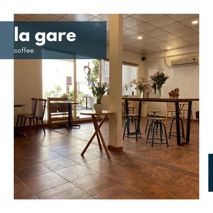 Hình ảnh ấn tượng về không gian sang trọng tại La Gare Coffee