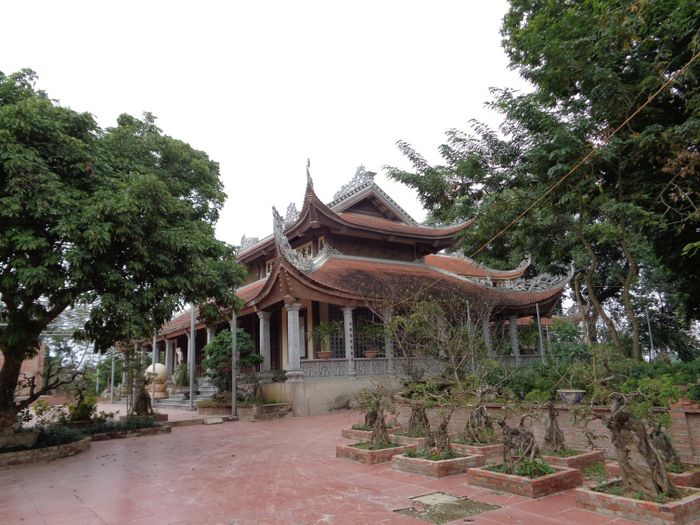 Hình ảnh tượng Phật đồng 9 tấn tại chùa Khánh Hưng