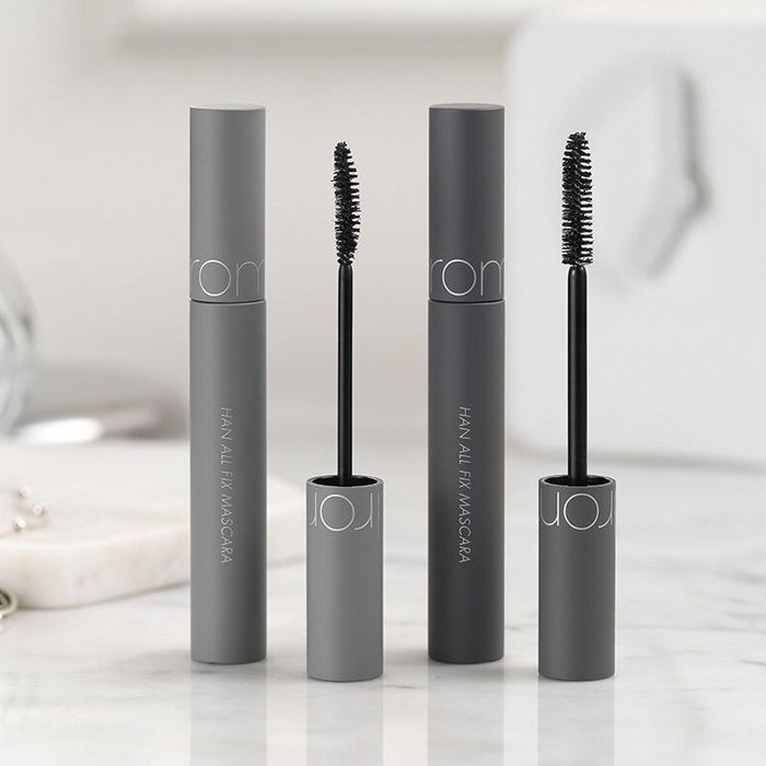 Hình ảnh minh họa hiệu ứng Romand Han All Fix Mascara khi sử dụng