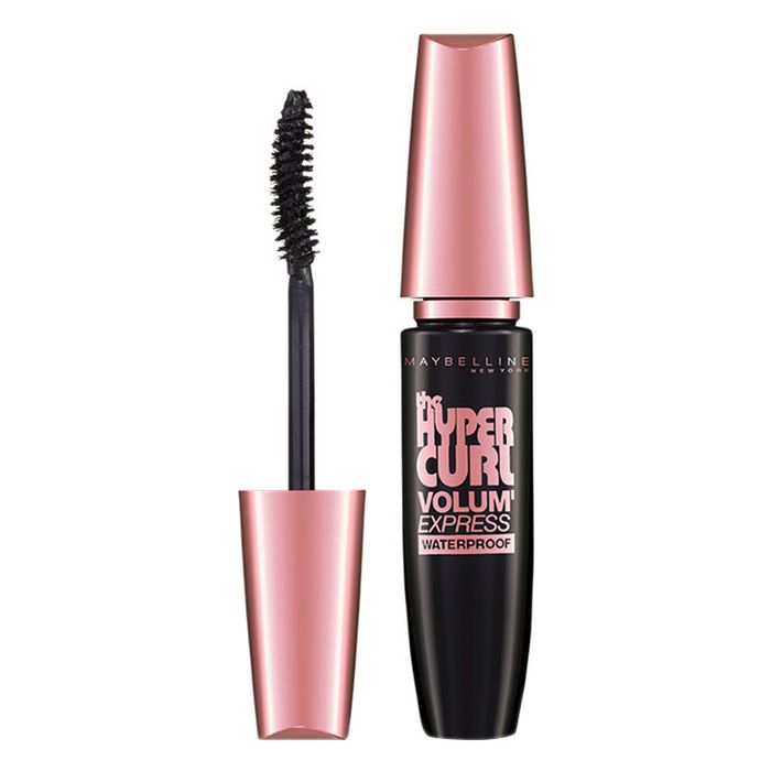 Hình ảnh minh họa hiệu ứng Maybelline The Hyper Curl Mascara khi sử dụng