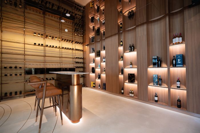 Regal Cigar & Wine - Bộ sưu tập hình ảnh ấn tượng phần 2