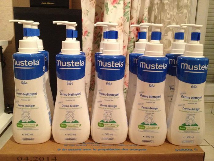 Bộ sưu tập hình ảnh sản phẩm Mustela đa góc nhìn