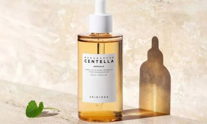 Skin1004 Centella Ampoule - Giải pháp vàng cho da mụn (Ảnh 1)