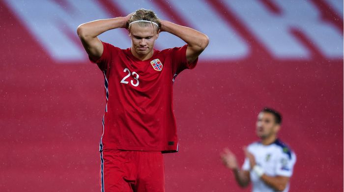 Khoảnh khắc tiếc nuối - Haaland bất lực nhìn Na Uy dừng bước tại vòng play-off