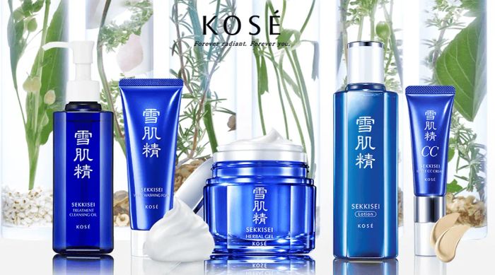 Hình ảnh mỹ phẩm Kose số 1 – tinh hoa làm đẹp kết hợp giữa chất lượng và nghệ thuật Nhật Bản.