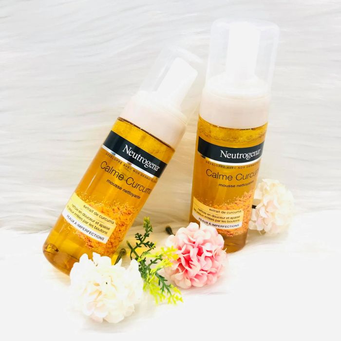 [Hình ảnh] Neutrogena Calme Curcuma - Bọt mousse vàng tươi mịn màng