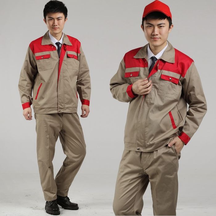 Bảo Hộ Lao Động Đông Sơn (ảnh 1) - Hình ảnh trực quan về xưởng sản xuất hiện đại với dây chuyền may mặc chuyên nghiệp, đạt chuẩn an toàn lao động
