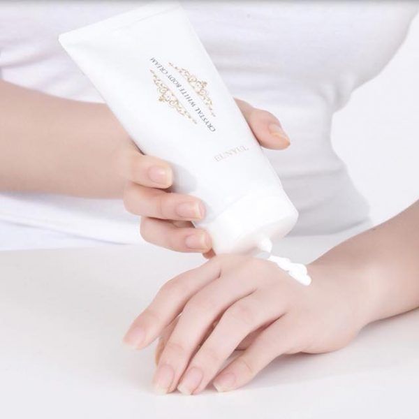 Bộ ảnh minh họa hiệu quả kem trị thâm Eunyul trước và sau sử dụng