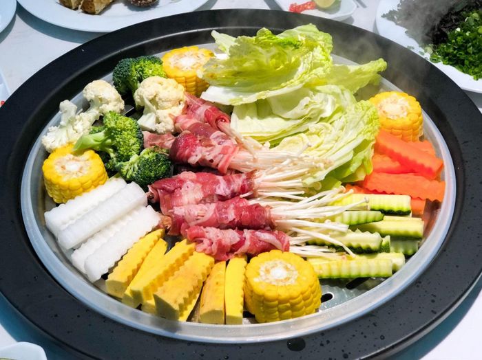 Bữa tiệc buffet lẩu nướng đẳng cấp tại Nhà Hàng Sofadi (Ảnh 2)