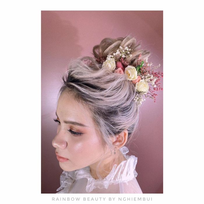 Hình ảnh lớp học tóc cô dâu chuyên nghiệp tại Rainbow Beauty