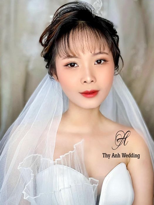 Nét cọ nghệ thuật tạo nên vẻ đẹp cô dâu tại Thy Anh Wedding (Ảnh 3)