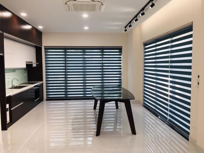 Rèm cầu vồng Winart phiên bản đặc biệt - Sự kết hợp hài hòa giữa chất lượng và thẩm mỹ.