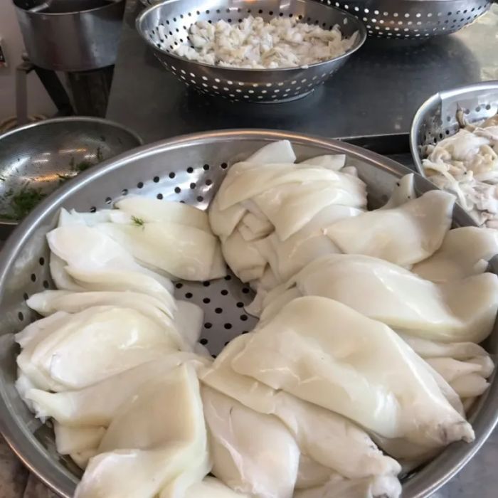 Hình ảnh chả mực Bà Nụ vàng ruộm thơm ngon