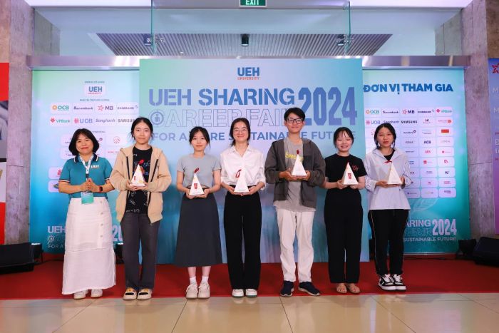 Trường Đại học Kinh tế TP.HCM ảnh 1