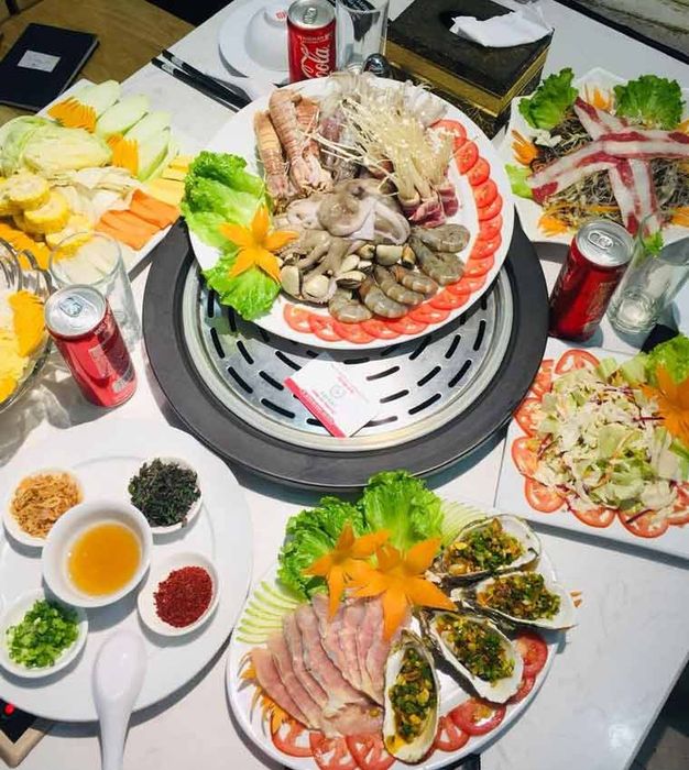 Không gian ẩm thực sang trọng tại Nhà Hàng Sofadi (Ảnh 1)