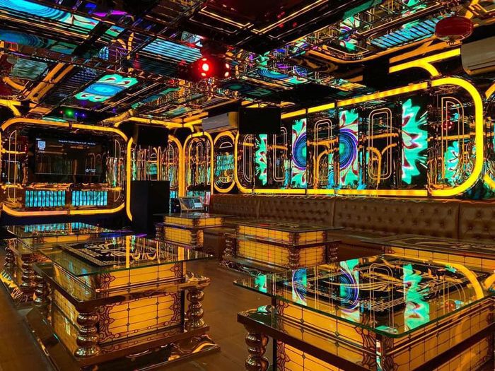 Hệ thống phòng hát cao cấp tại Karaoke Cadillac