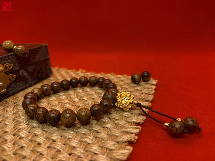 Vòng gỗ Thành Vinh ảnh 2