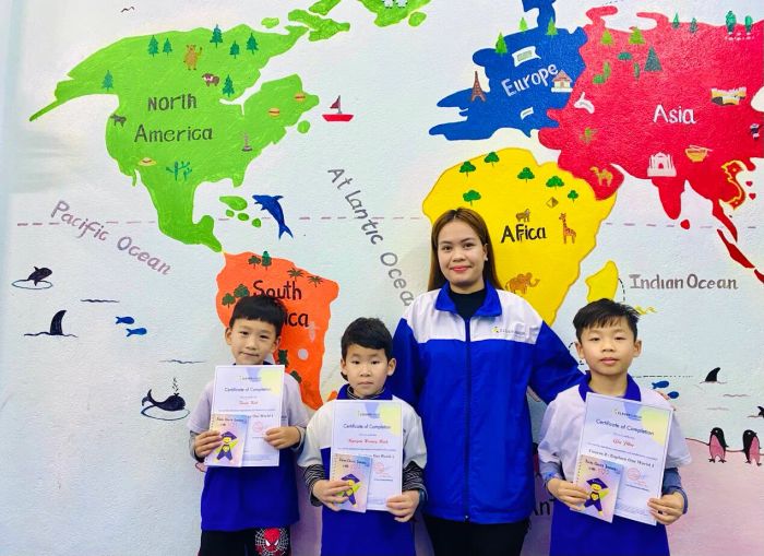 Hình ảnh lớp học sôi động tại Clever Junior Cao Bằng
