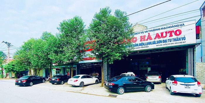 Không gian làm việc chuyên nghiệp với trang thiết bị hiện đại tại Hoàng Hà Auto
