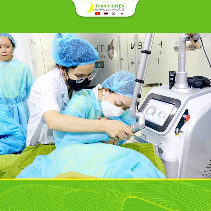 Hệ thống trang thiết bị hiện đại tại Học viện Spa Thanh Huyền