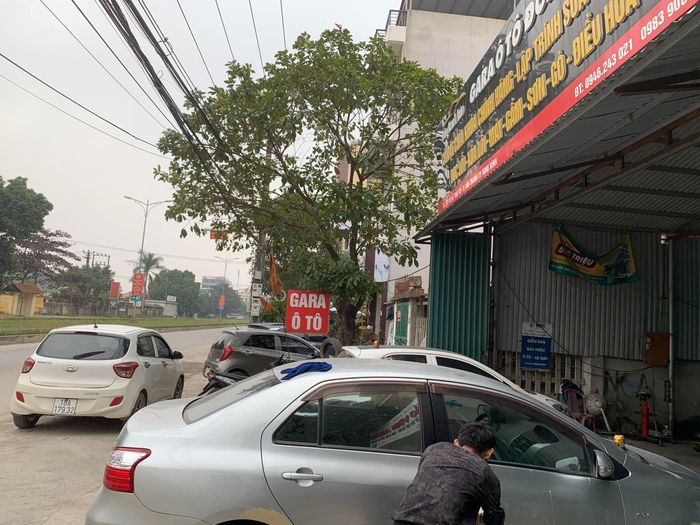 Không gian làm việc chuyên nghiệp với đầy đủ trang thiết bị tại Gara ô tô Đông Nam Á