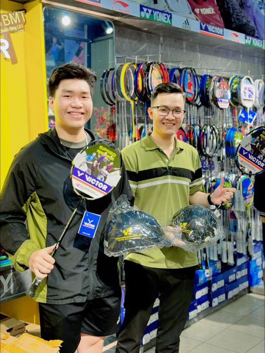 Không gian trưng bày ấn tượng tại VNB Sports Buôn Ma Thuột
