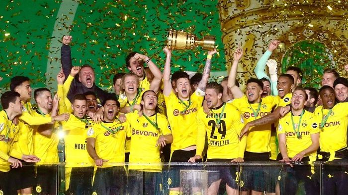Khoảnh khắc Dortmund rực sáng trên đỉnh DFB-Pokal 2021