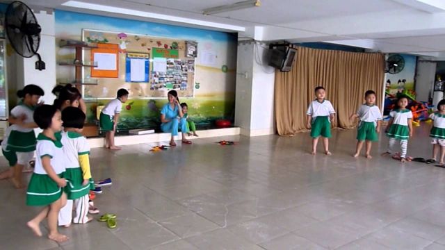 Điểm thú vị của trò chơi nằm ở sự im lặng đầy biểu cảm của người truyền đạt thông điệp