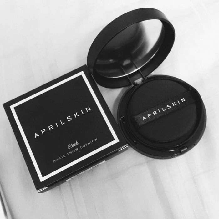 Hình ảnh phấn nước April Skin Black Magic