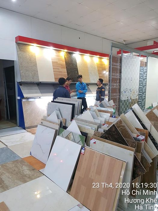Kho hàng hiện đại tại VLXD Trí Thảo Hương Khê - Hình ảnh 1