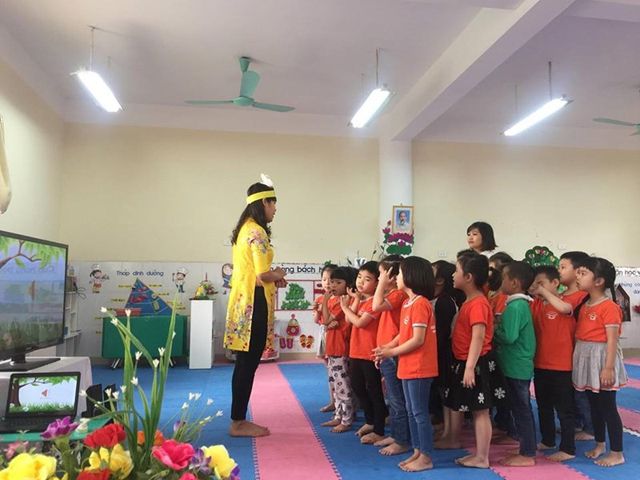 Trò chơi này là thử thách thú vị để kiểm tra tốc độ phản ứng và sự linh hoạt của các đội khi thi đấu.