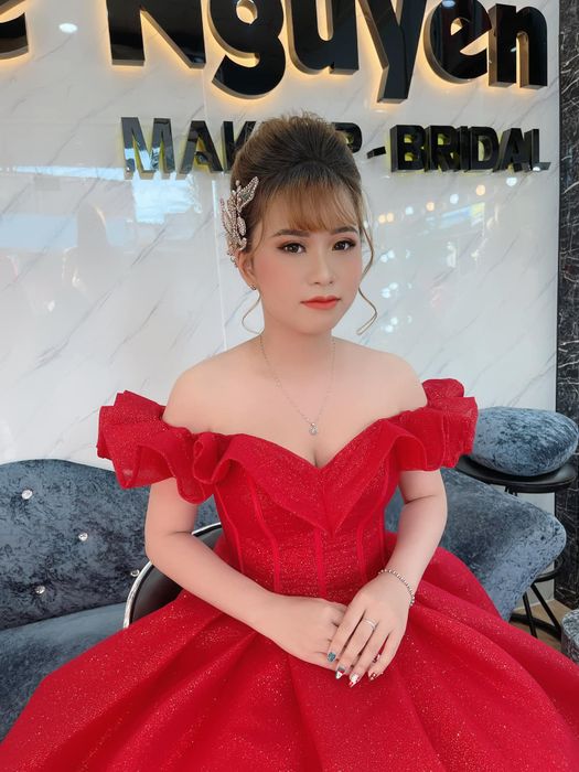 Bộ sưu tập cô dâu lộng lẫy tại Bee Nguyen Makeup