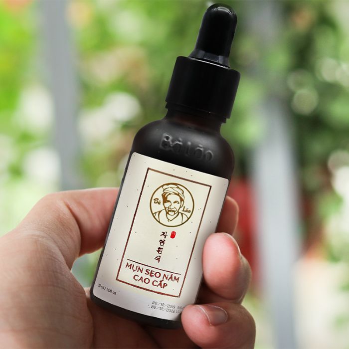 Hình ảnh serum Bà Lão trị mụn