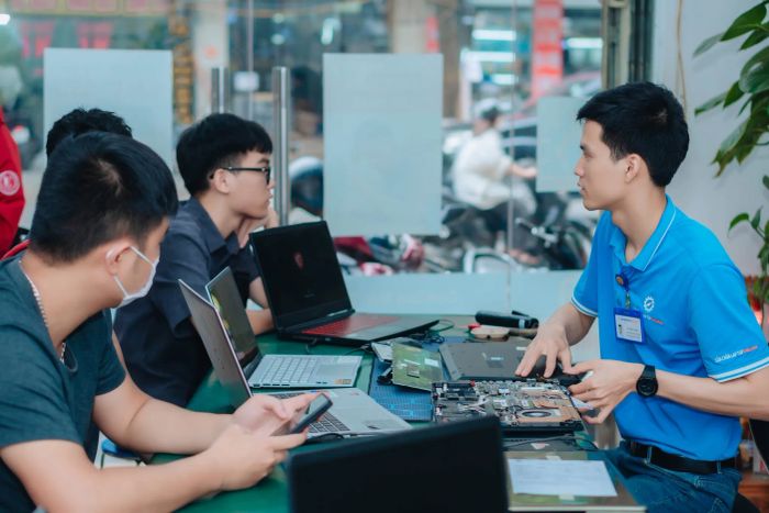 Hình ảnh Sửa chữa Laptop 24h.com 1