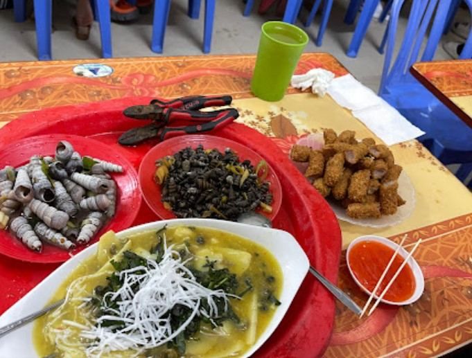 Không Gian Thưởng Thức Tại Ốc Cô Hiền