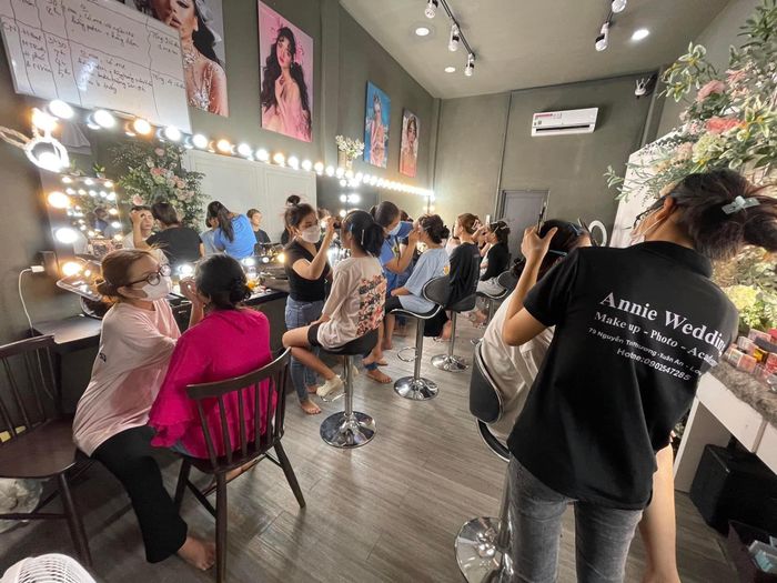 Ảnh của ANNIE Wedding & Makeup Academy 1