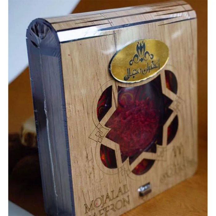 Nhuỵ hoa Nghệ Tây Iran Mojalal Saffron – Hình ảnh 1 tinh tế, ghi lại vẻ đẹp sắc sảo của từng sợi nhuỵ thượng hạng.